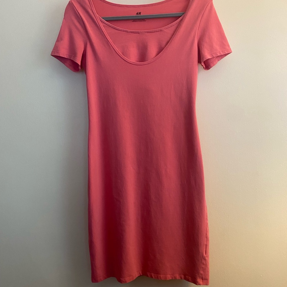 H&M NWOT *NURSING* Dress w/Scoop Neck, Fitted Knit For EASY ACCESSIBILITY - Picture 2 of 7